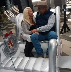 Meet your Posher, Wayne